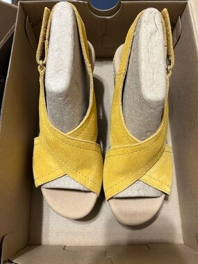 Clark Collection Macy's Mustard Yellow Suede Crisscross Slingback Sandals